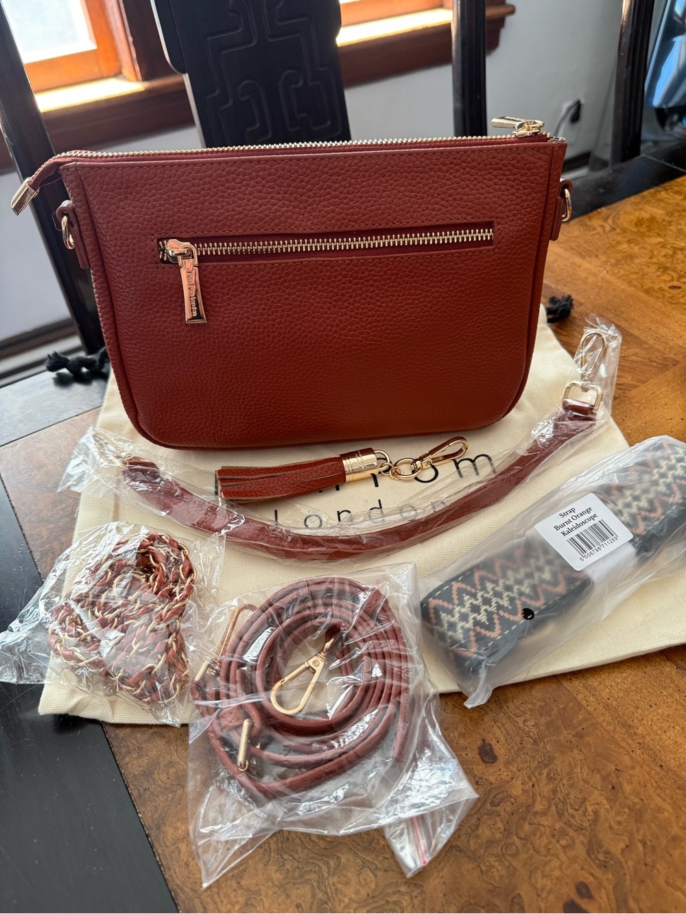 Pom Pom London City Slim Bag Burnt Orange - Picture 2 of 2